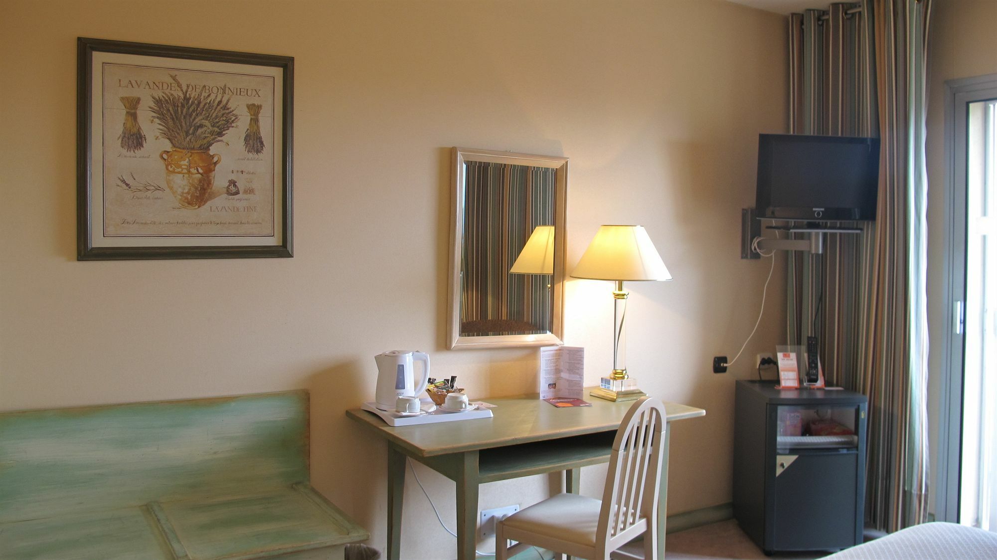 Holiday Inn Perpignan, An Ihg Hotel エクステリア 写真